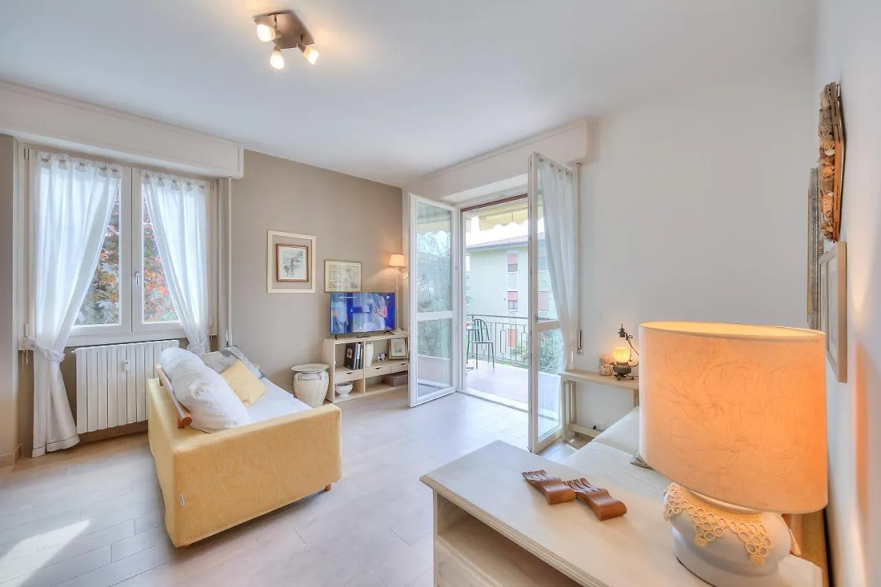 Elena Apart-Balcony & Parking Private - Happy Rentals Сало Апартаменты